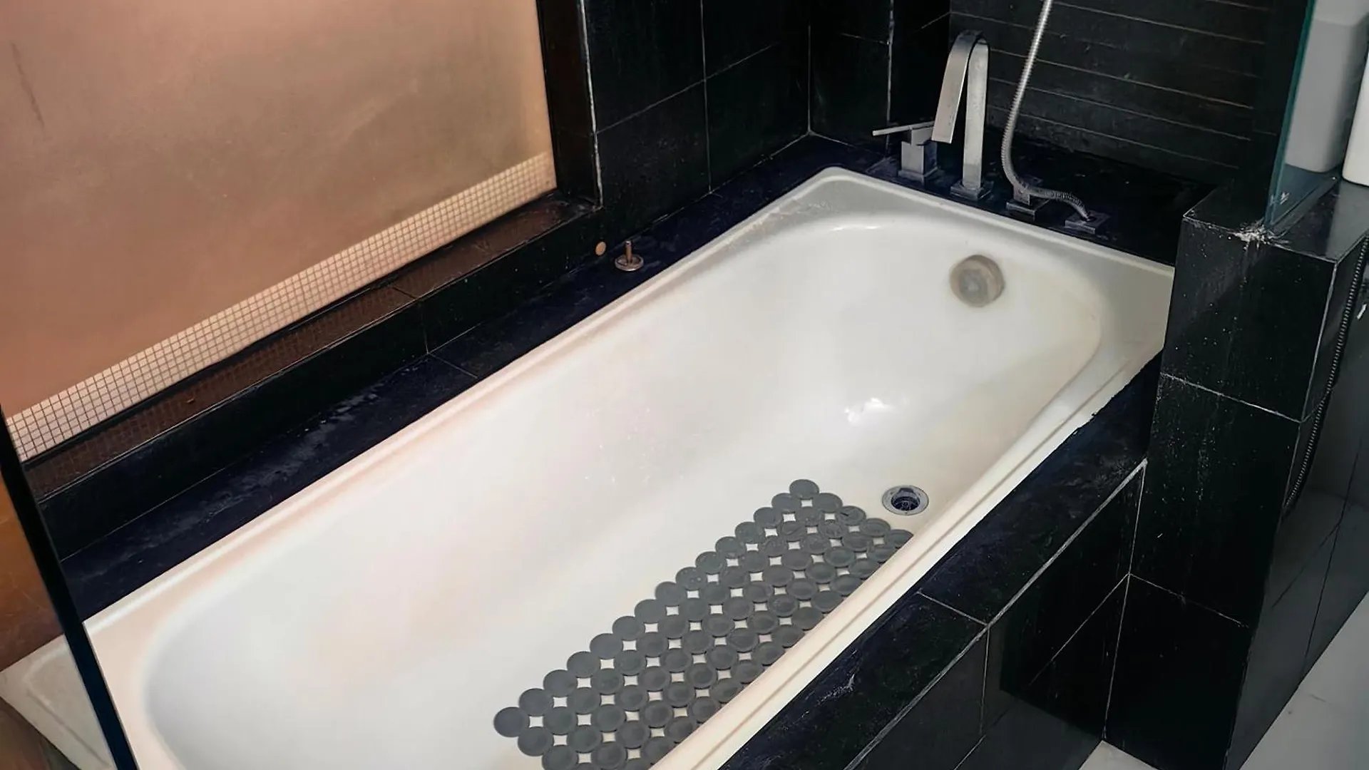 Kwatera prywatna Kl Sentral Dua Sentral King Bedroom Suite With Merdeka 118 And Klcc View #Freeparking Kuala Lumpur